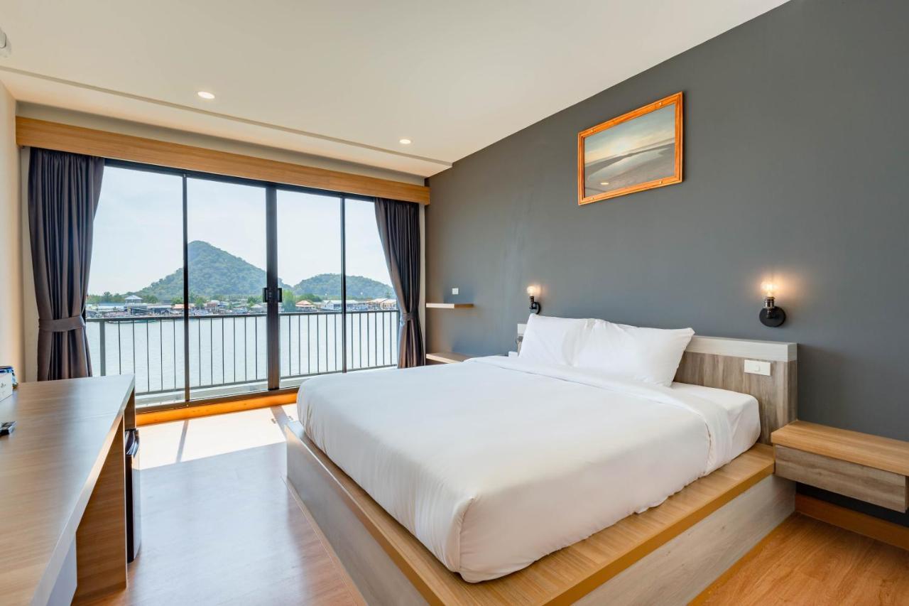 Hotel The Blue C Donsak Surat Thani Exterior foto